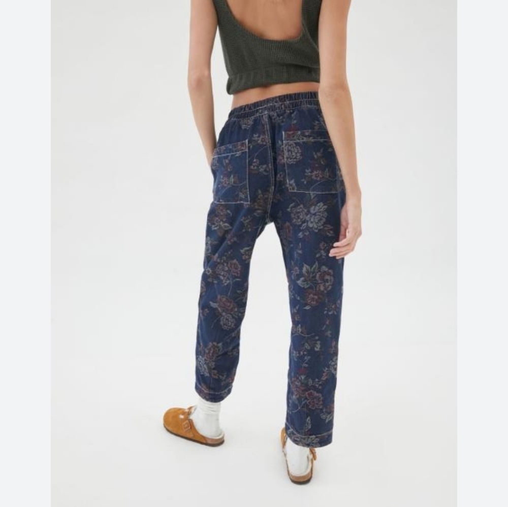 BDG Sandy High Waisted Floral Jogger Jean - Small - Picture 3 of 8